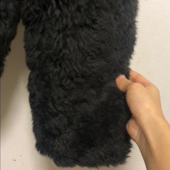 Aritzia faux fur coat - Picture 3 of 6